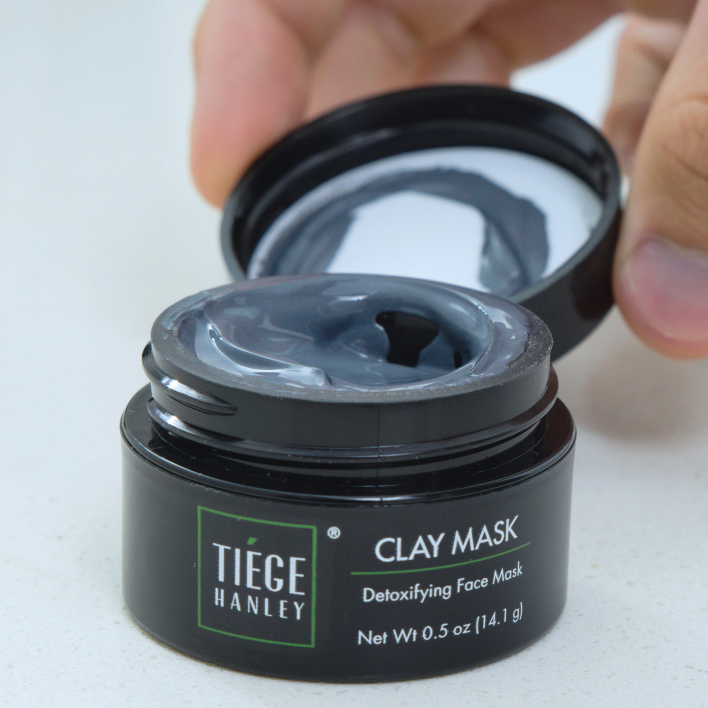 Detoxifying Clay Mask for Men